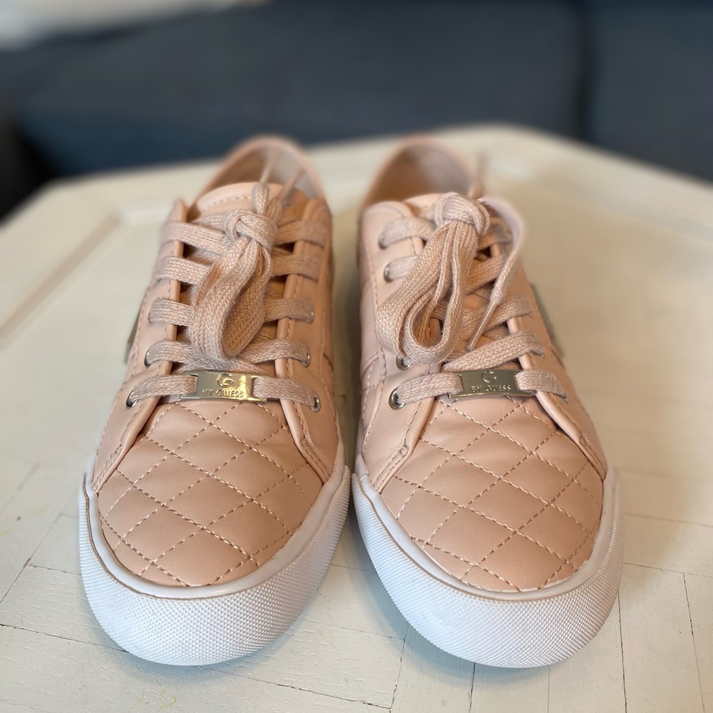 (SOLD) G By Guess Goadie Pink Quilted Women’s Lace Up Fashion Sneakers Size 8.5 - Picture 5 of 9